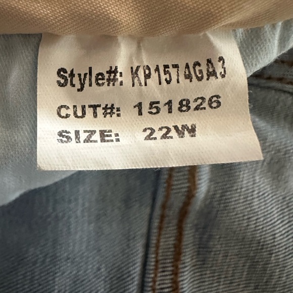 Kut from the Kloth Kelsey Fab Ab Ankle Flare Blue Jeans Size 22W Plus Size - Picture 11 of 11